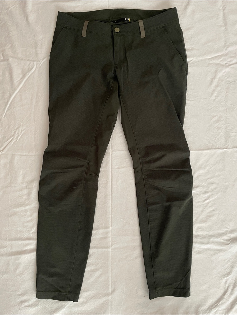 Under Armour Women’s Slim Athletic pants - Olive Green